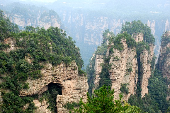 Huangshizhai im Zhangjiajie-Nationalpark Huangshizhai im Zhangjiajie-Nationalpark